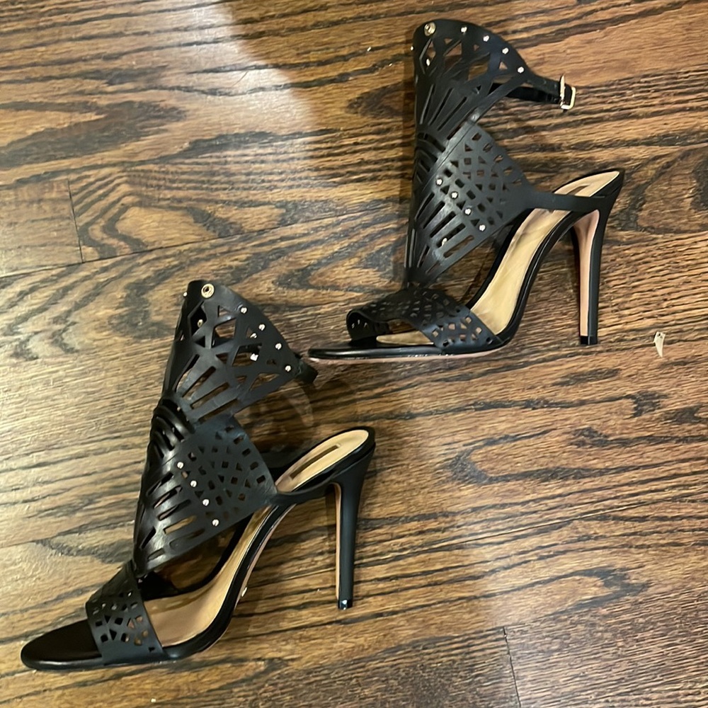SCHUTZ Brasiliana Convertible Laser-Cut Sandal. NIB - Picture 5 of 16
